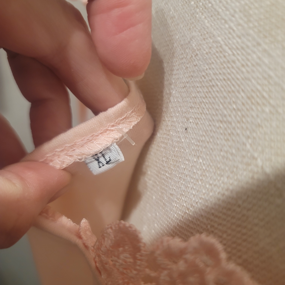 Lace Trim Cold Shoulder Top - Light Pink - Picture 4 of 4